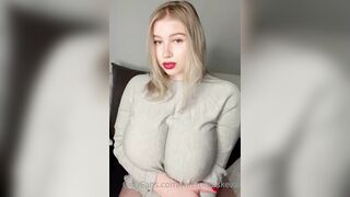 missparaskeva shaking tits