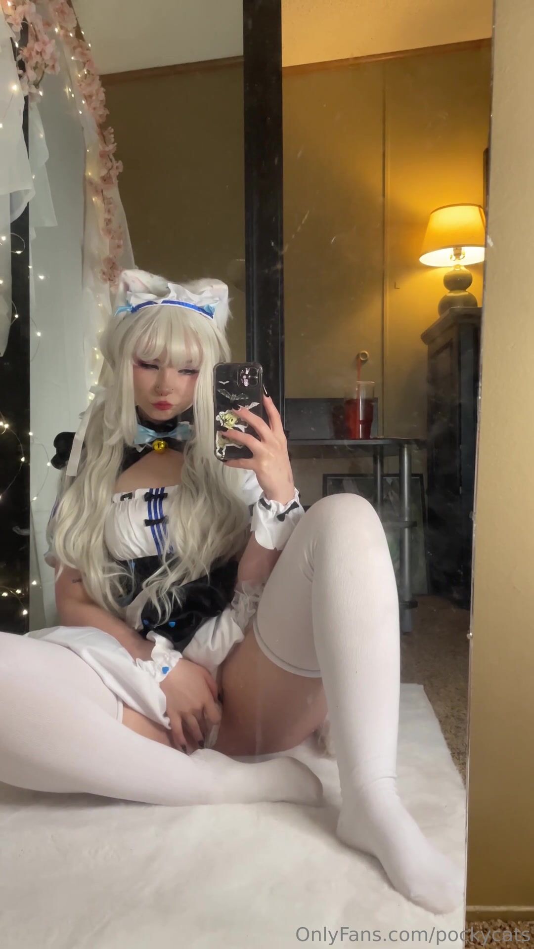 pockycats/mennah cat maid