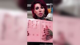 Beezgarden Christmas lingerie