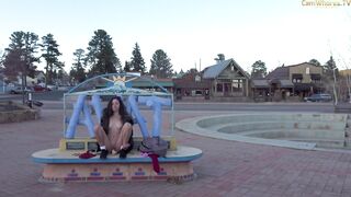Nicole Niagara - Public masturbation next to busy road